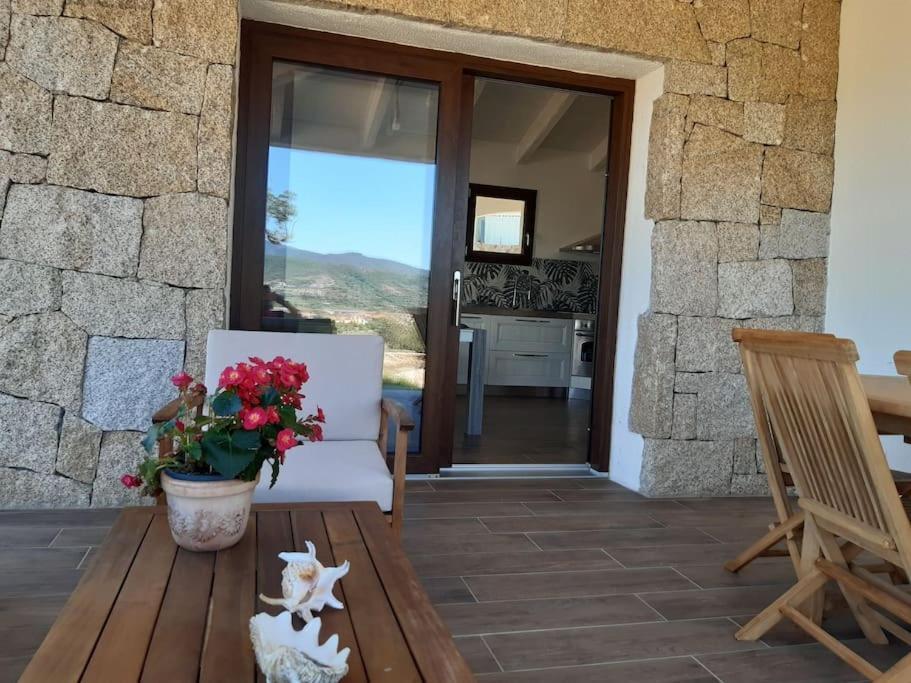 Villa Indipendente Al Mare Budoni 塔瑙内拉 外观 照片